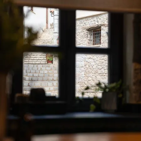 Maison Michelangelo * أراخوفا