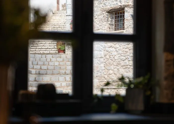 Maison Michelangelo * Αράχωβα