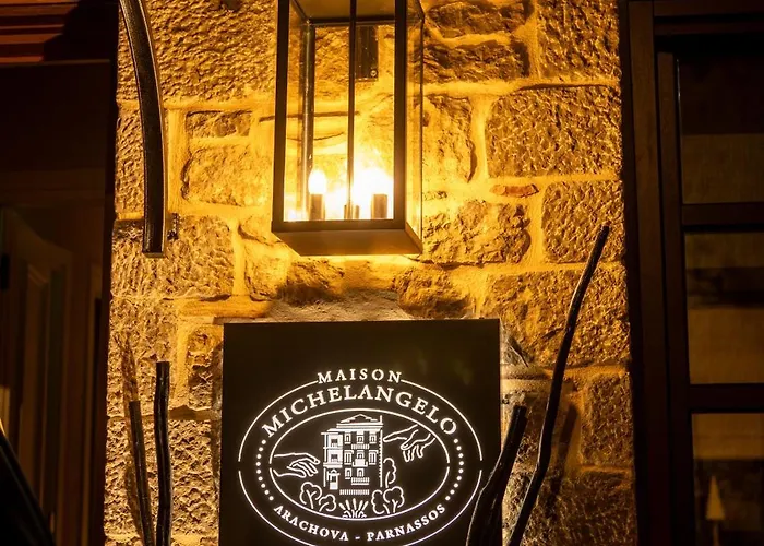 Maison Michelangelo * Αράχωβα